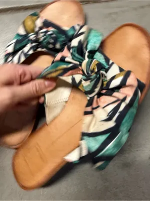Dolce Vita Parin Knot Bow Slide Sandals Tropical Green Size 7.5 EUC thumbnail 2