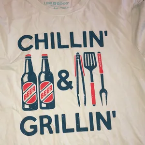 Life is good green graphic T-shirt chillin and grillin size medium thumbnail 2