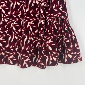 Ann Taylor Elegant Burgundy Floral Print Stretch Crepe Women's Bell Sleeve Top M thumbnail 7
