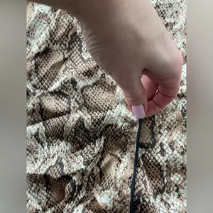 Nwot Missguided Satin Snake Print Pajama Us4 thumbnail 5