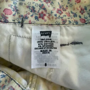Levi's Women's Plaid Shorts 100% Cotton‎ Size 8 Yellow Plaid Vintage Y2K thumbnail 9