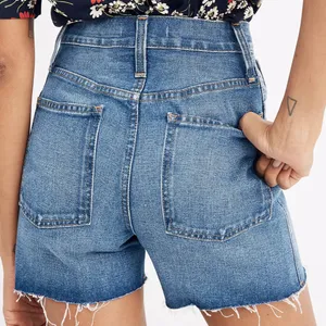 The Perfect Jean Short in “Ullman” thumbnail 3