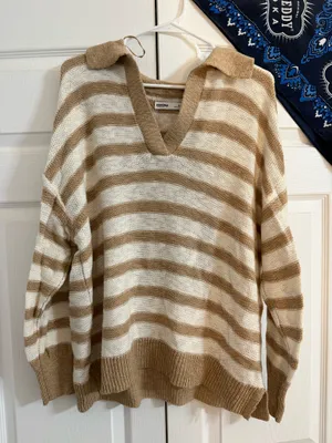 SO Sweater thumbnail 1