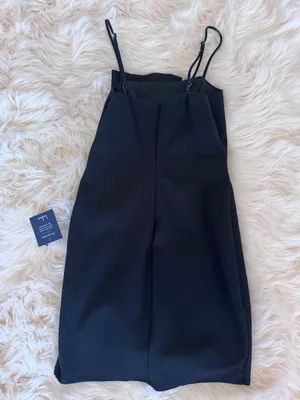 🖤 Elegant Black Sleeveless Dress / Romper – NWT 🖤 thumbnail 2