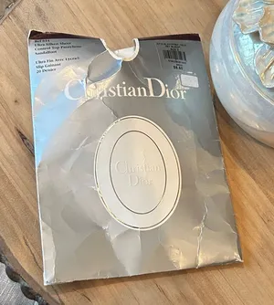 NIB Christian Dior LAllure Ultra Silken Sheer Control Top Pantyhose‎ Jet Black thumbnail 1