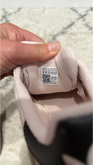 Women’s Adidas Campus 00s thumbnail 2