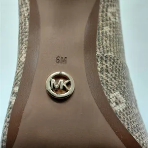Michael Kors Womens Heels Size 6M Snakeskin Wedding Cocktail Party Evening Pumps thumbnail 7