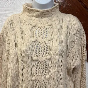 parisian collection handcrafted with love sweater size M/L‎ thumbnail 2