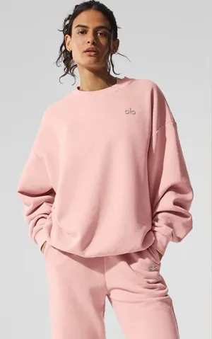 ALO Yoga NWT Accolade Crew Neck Pullover Sweatshirt Pink Quartz Size L SOLD OUT thumbnail 1