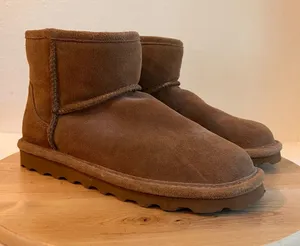 Banana Republic Bearpaw Chestnut Brown Suede Leather Low Top Ankle Lined Cozy Boots Size 9 thumbnail 1