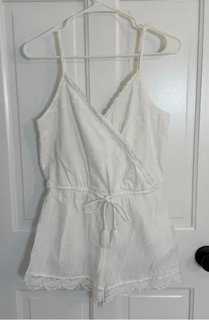Aerie White Cotton Gauze Wrap Romper Lace Trim Boho Size Medium thumbnail 1