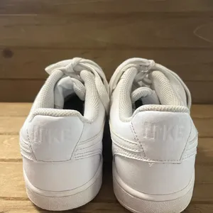 Nike Court Vision sneakers white size 7.5 CA20 thumbnail 3