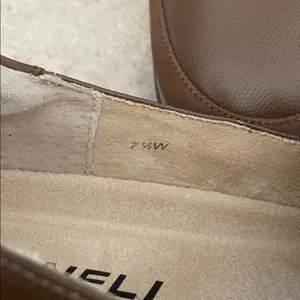 Vaneli Tan Leather Slip-On Loafers 7.5 wide thumbnail 9