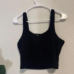 NWT YITTY Black Fuzzy textured Crop Top tank Medium thumbnail 4