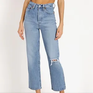 Levi’s Ribcage Straight Ankle in Haters Gonna Hate Wash thumbnail 2