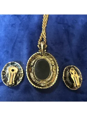 R.J. Graziano Signed Black Onyx Cameo Filigree Necklace and Earrings (Clip on) thumbnail 3
