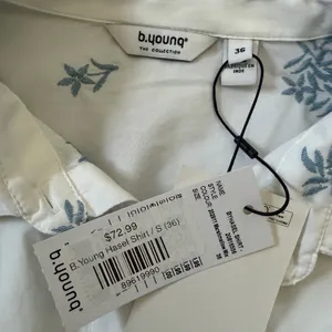 Nordstrom NWT B. Young Hasel Preppy Classic Minimalist Floral Embroidery Button down small thumbnail 9