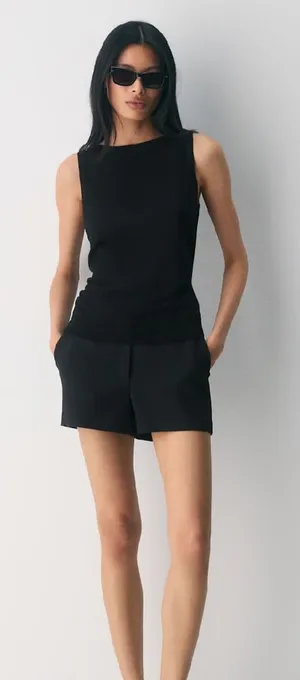 Babaton Black Tailored Mini Shorts thumbnail 1