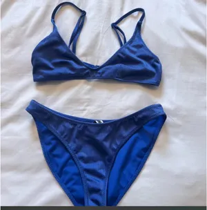 Triangl swim suit bikini set  thumbnail 2