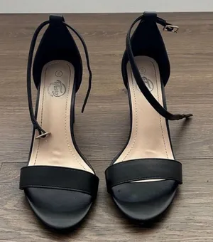 Trary Black Heels with ankle strap Size 8 thumbnail 1