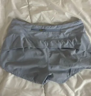 Speed Up Low-Rise Lined Shorts thumbnail 2