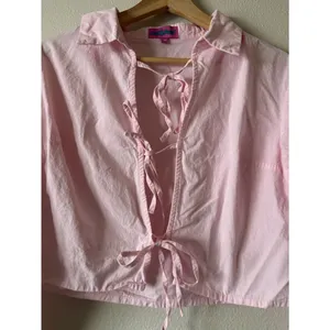 Edikted Melrose Cotton Tie Front Long Sleeve Shirt Baby Pink Size XS thumbnail 5
