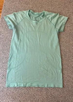 Lululemon Swiftly Tech Short Sleeve thumbnail 1