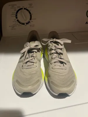 Lululemon beyond feel sneakers thumbnail 3