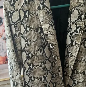 ZARA Snakeskin Blazer Print One-Button thumbnail 5