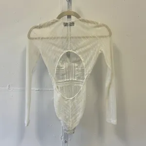 Hello Molly White Lace SheerLong Sleeve Open Back V-Neck Bodysuit Womens XS thumbnail 2