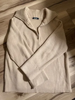 Women’s Beige Sweater Tan Size L thumbnail 1