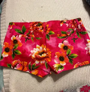 Flower Shorts thumbnail 2