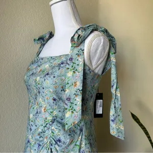 The Refinery NWT Abby Ann Floral Mini Dress thumbnail 4