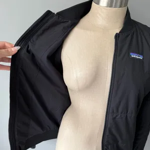 Patagonia Black Bomber Jacket Women’s XS Lightweight Full Zip thumbnail 6