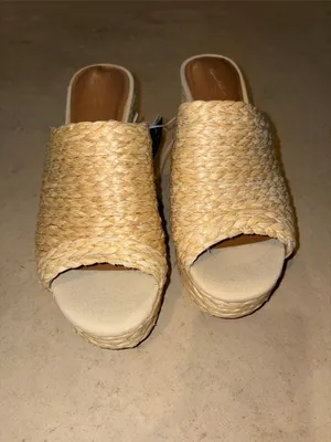 Universal Threads Natural Raffia Woven Platform Mule Wedges thumbnail 2
