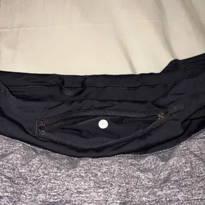 Lululemon Speed Up Shorts 4" thumbnail 4