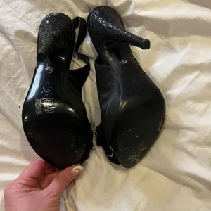 8 M black bow glitter peep toe sling back heels thumbnail 3