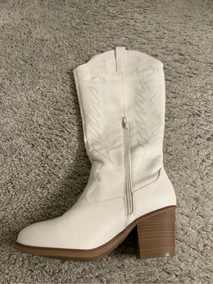 Arula Cream Knee High Wide Calf & Width Sierra Western Heeled Boots - size 8W thumbnail 9
