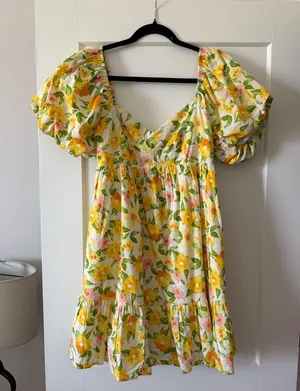 Vestique Dress Floral Mini thumbnail 1