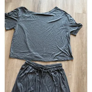 Charcoal Gray Lounge Set Wide Leg Pants and Cropped Short Sleeve Top 1XL thumbnail 3