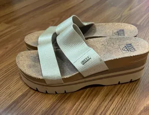 Reef Cushion Vista Platform Gold Metallic Costal Slide Sandal 8 thumbnail 1
