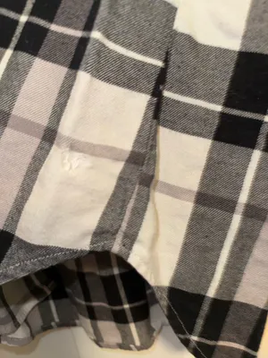 American Eagle Black and white flannel thumbnail 4