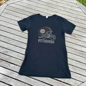 NFL‎ black rhinestone tee size medium thumbnail 2