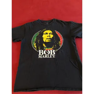 Bob Marley black graphic short sleeve t-shirt size Medium thumbnail 2