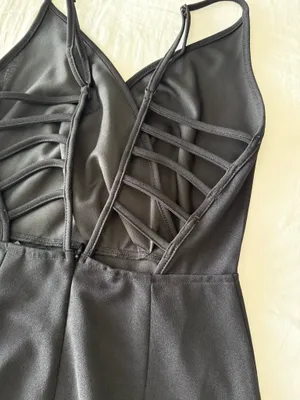 Black Mini Dress V-Neck And Open Back Detail thumbnail 4