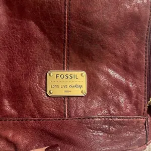 ✨Fossil Wine Crossbody Adjustable with Key Charm✨ thumbnail 7