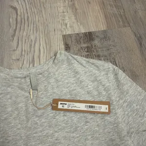 Skims cotton jersey tshirt light heather grey size xsmall thumbnail 2