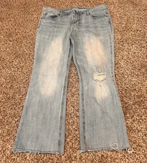 Old Navy Womens Flare‎ Jeans Mid Rise Distressed Light Wash Size 12 Regular thumbnail 1