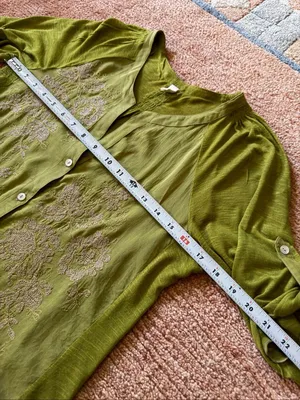 TINY Anthropologie Olive Green Embroidered Roll Tab Tunic Blouse S thumbnail 6