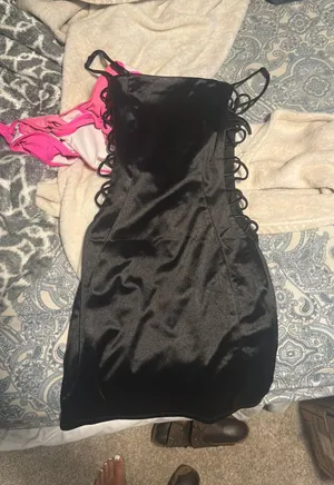 Windsor Dress Mini Satin Black thumbnail 1